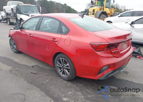 2023 Kia Forte Lxs z USA, uszkodzony, nr VIN 3KPF24AD2PE504564
